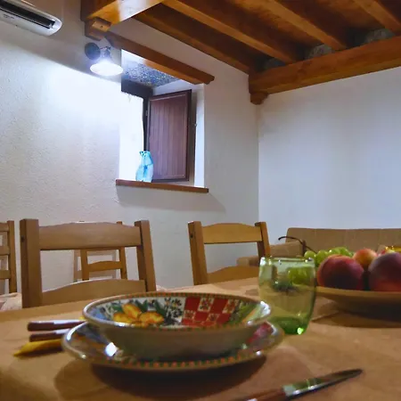 Holiday home Casa Santoro - Locazione Turistica *